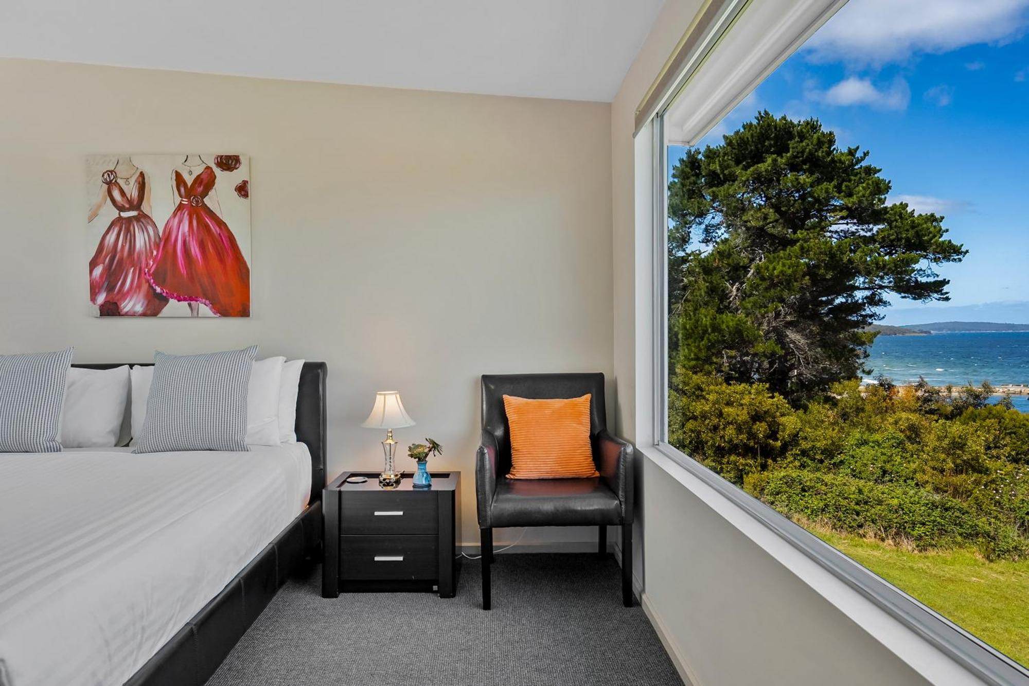 Manfield Seaside Bruny Island *