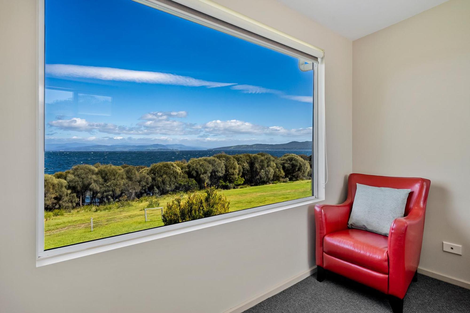 Manfield Seaside Bruny Island